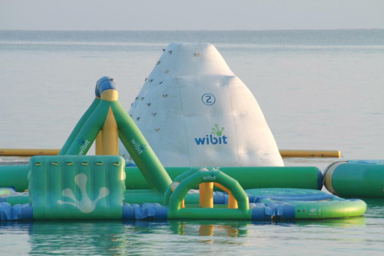 Belitung Holiday Resort Sijuk Экстерьер фото