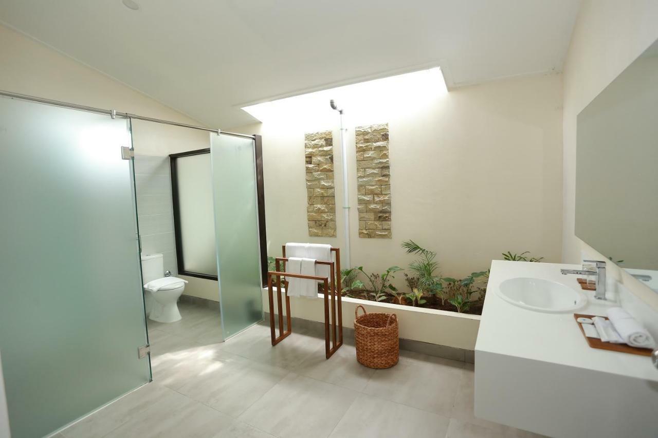 Belitung Holiday Resort Sijuk Экстерьер фото