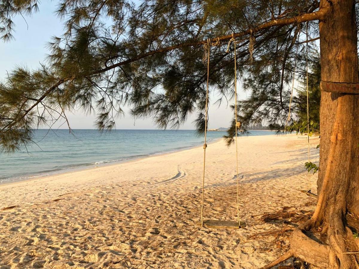 Belitung Holiday Resort Sijuk Экстерьер фото
