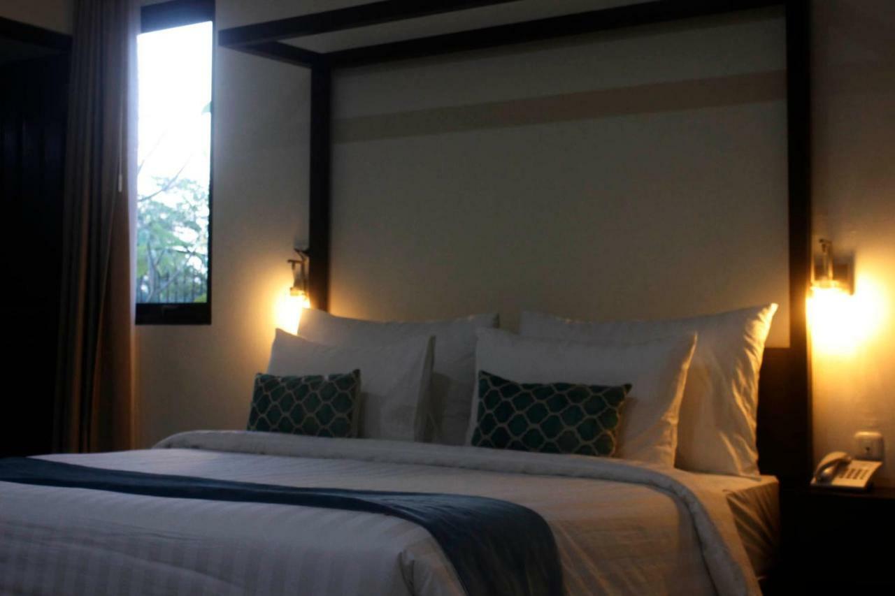 Belitung Holiday Resort Sijuk Экстерьер фото